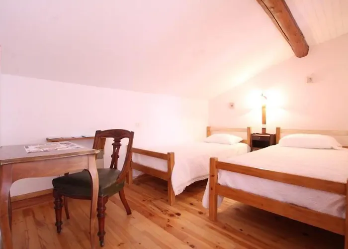 לינה וארוחת בוקר La Gourmantine 3*