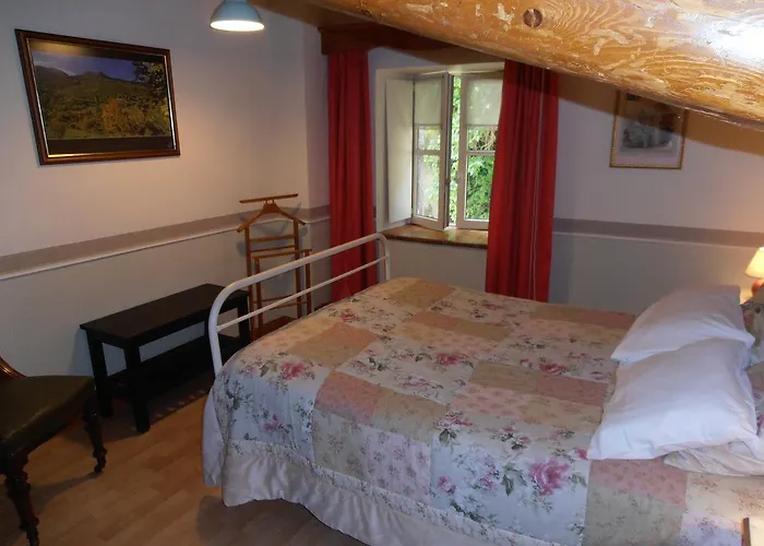 לינה וארוחת בוקר La Gourmantine Polignac (Haute-Loire)