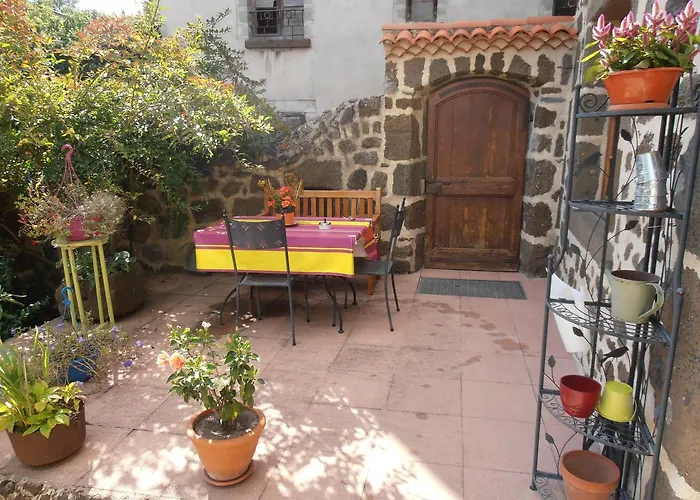 לינה וארוחת בוקר La Gourmantine 3*